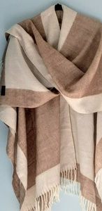 NWOT FINAL PRICE💥 Knit Ruana Poncho Scarf Wrap
